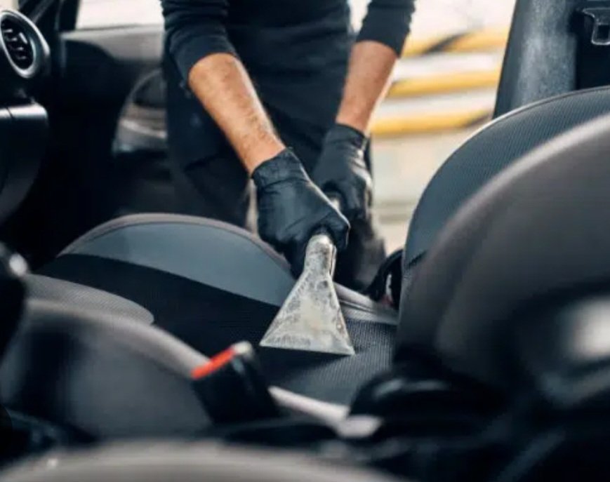 Osobni automobil - kompletna unutrašnjost